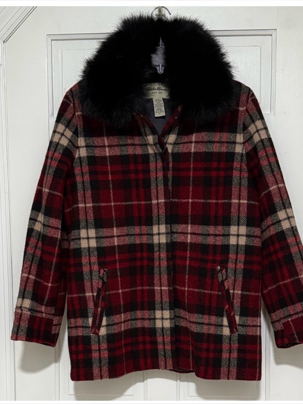 Eddie Bauer Plaid Women's Jacket with Faux Fur Detachable Collar - Picture 7 of 7